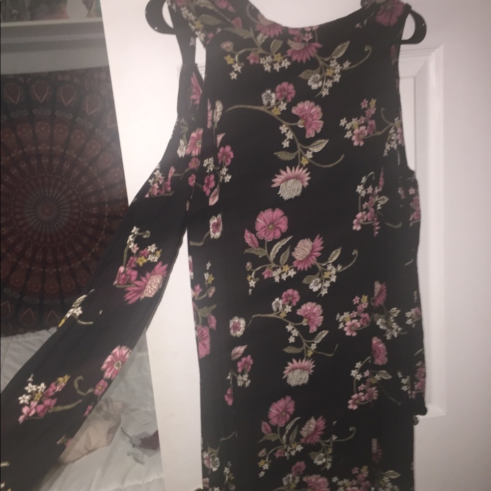 **SOLD DILLARDS FLORAL DRESS